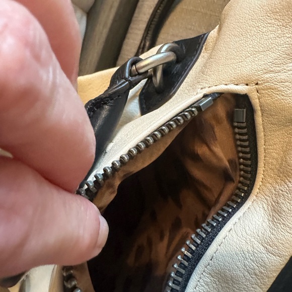 Aimee Kestenberg Black and Cream Crossbody Bag with Adjustable Strap - Picture 9 of 15